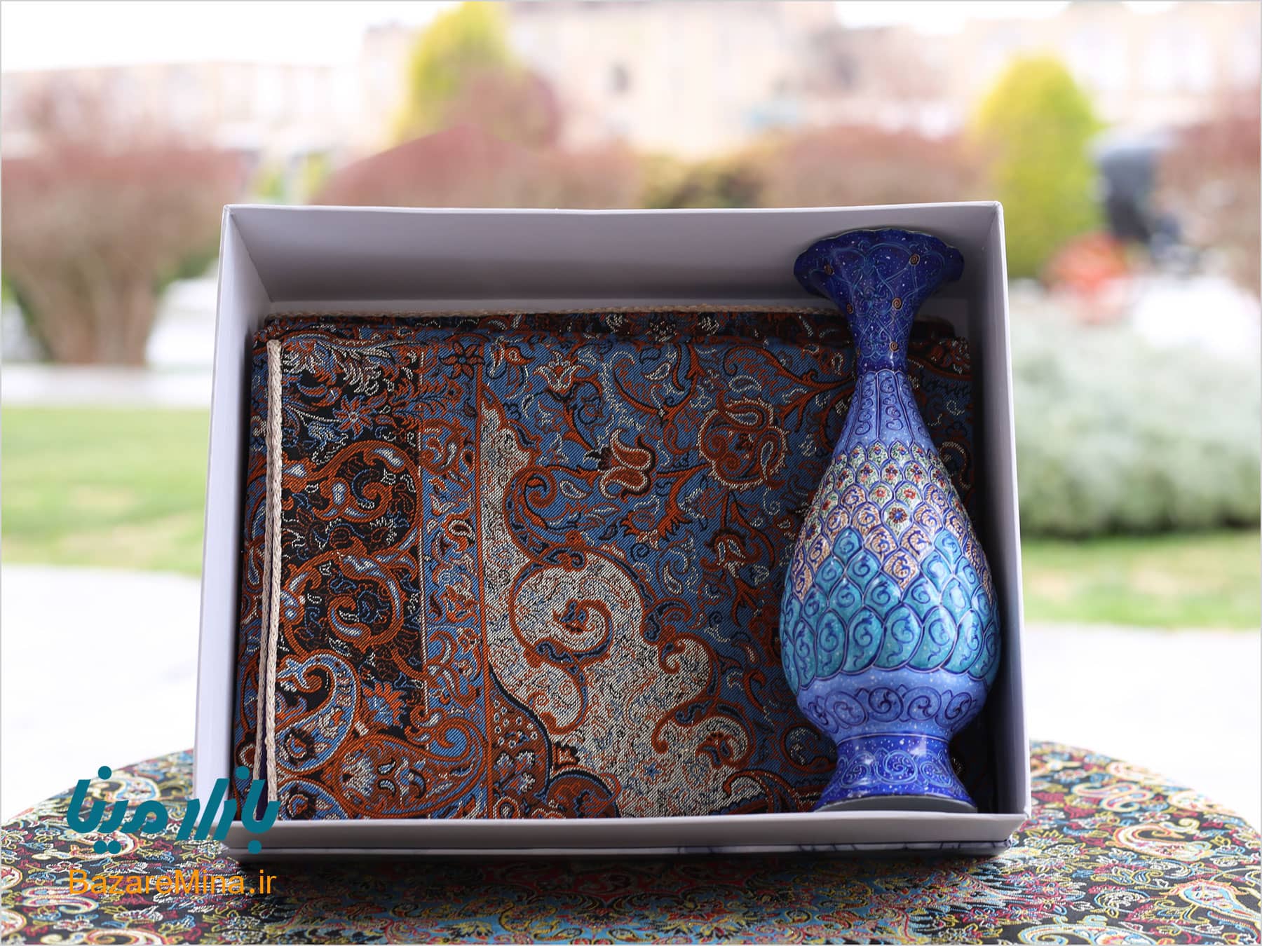 باکس هدیه ترمه و گلدان میناکاری هدایای تبلیغاتی لوکس