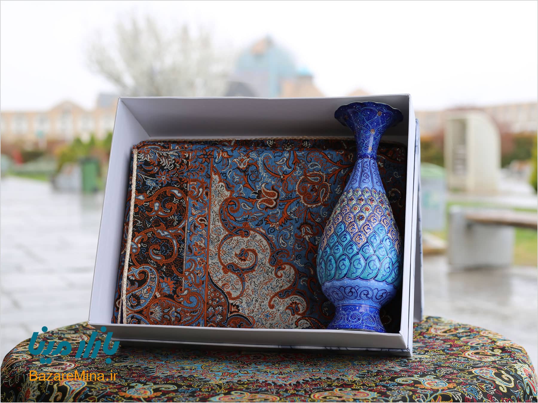باکس هدیه ترمه و گلدان میناکاری هدایای تبلیغاتی نفیس